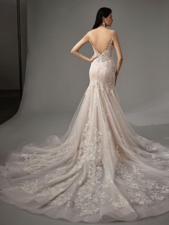 Enzoani Style #Magnolia **DISCONTINUED AS OF 9/30/23** #1 thumbnail
