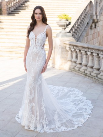 Enzoani Style #Volanges **DISCONTINUED AS OF 9/30/24** #0 Ivory/Nude thumbnail