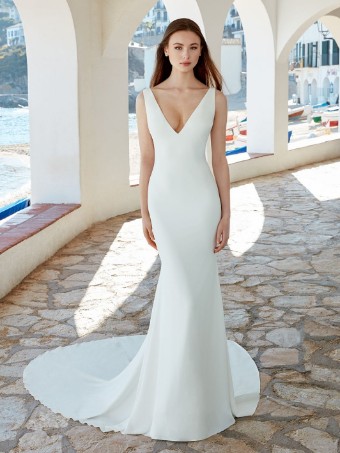 Enzoani Style #Antonia **DISCONTINUED AS OF 9/30/24** #0 Ivory thumbnail